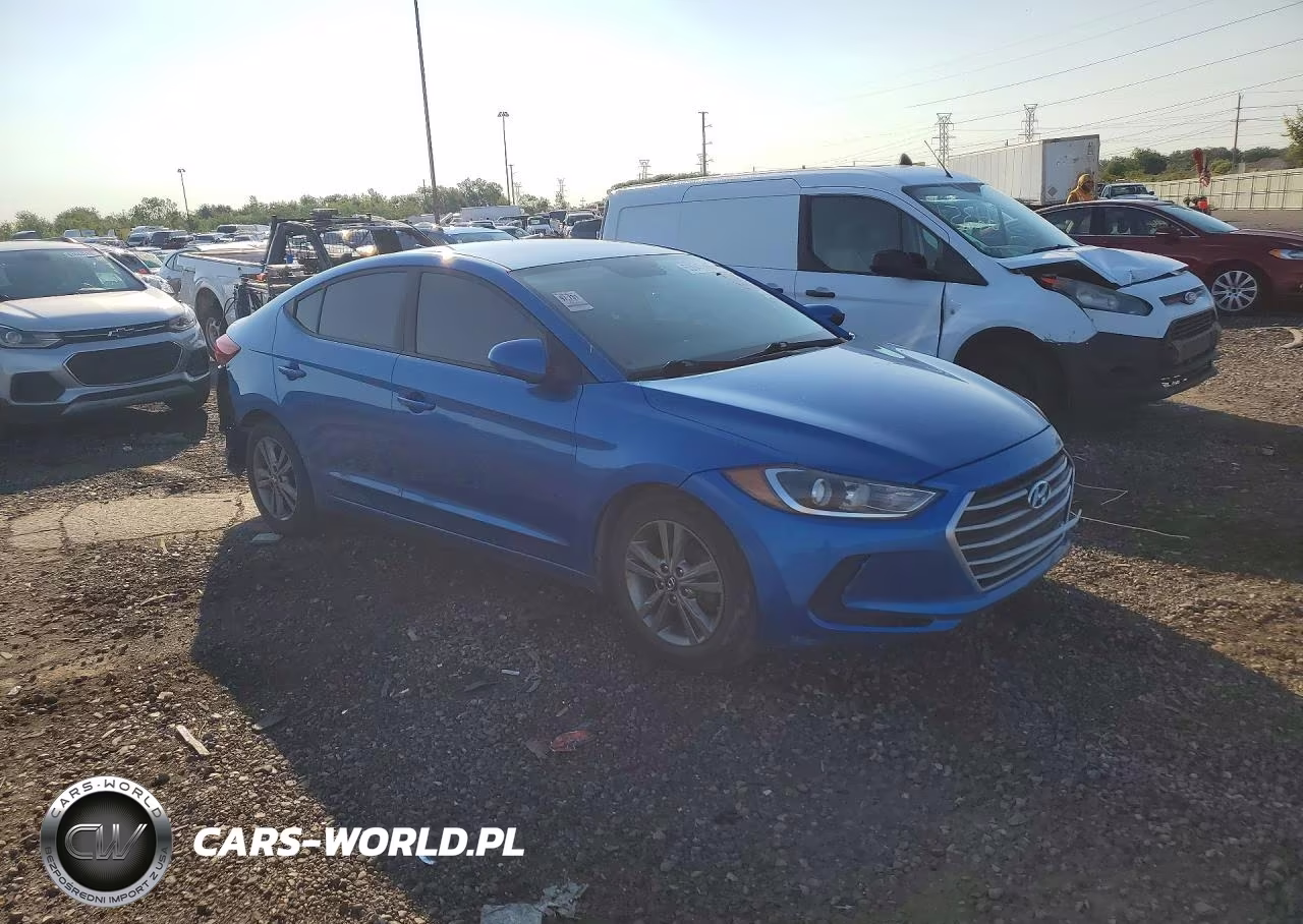 2017 Hyundai Elantra Se VIN:5NPD84LF4HH185590 - 4