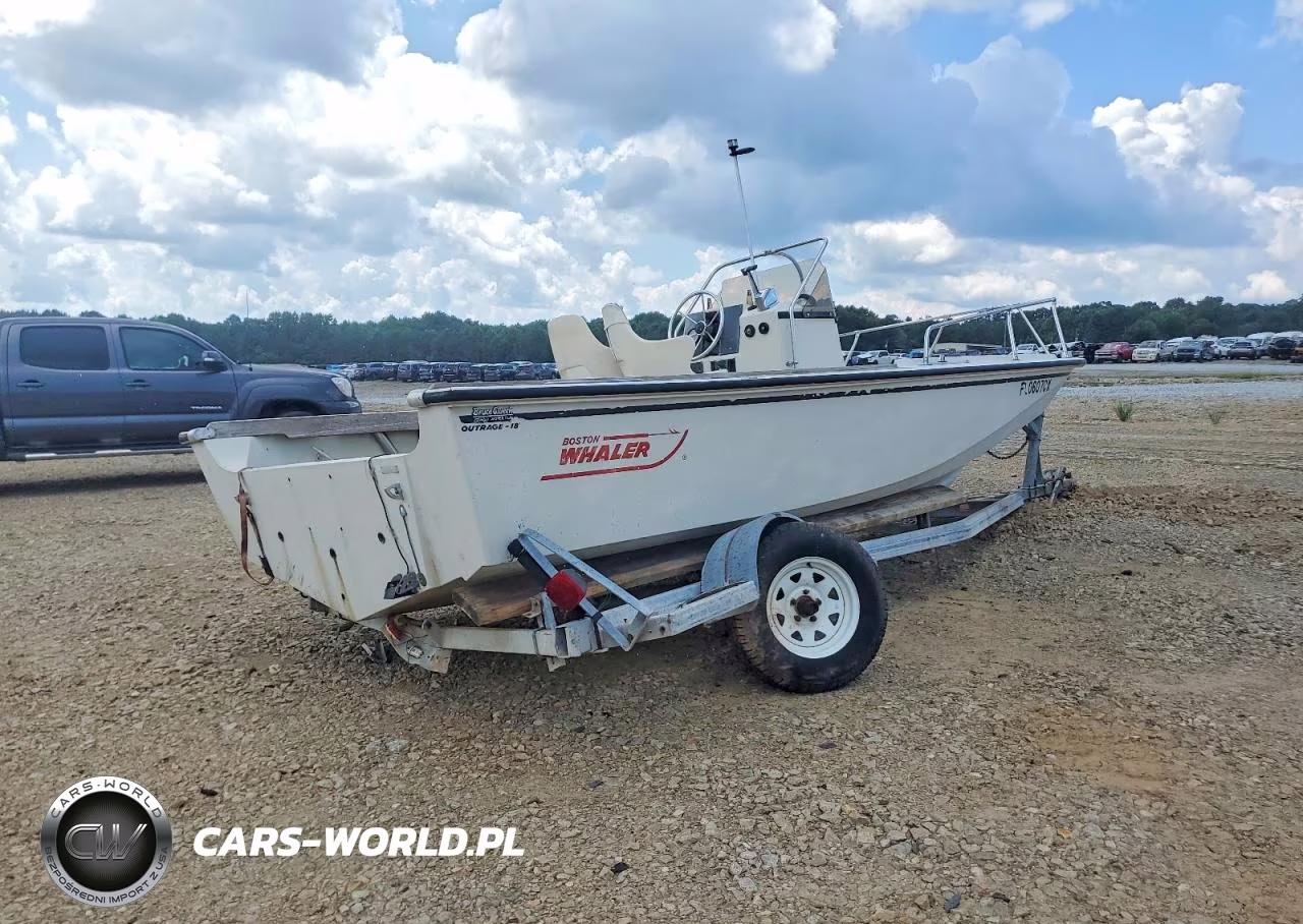 1985 Boston Whaler Boat 18' - Boat VIN:BWC6555BA585 - 4
