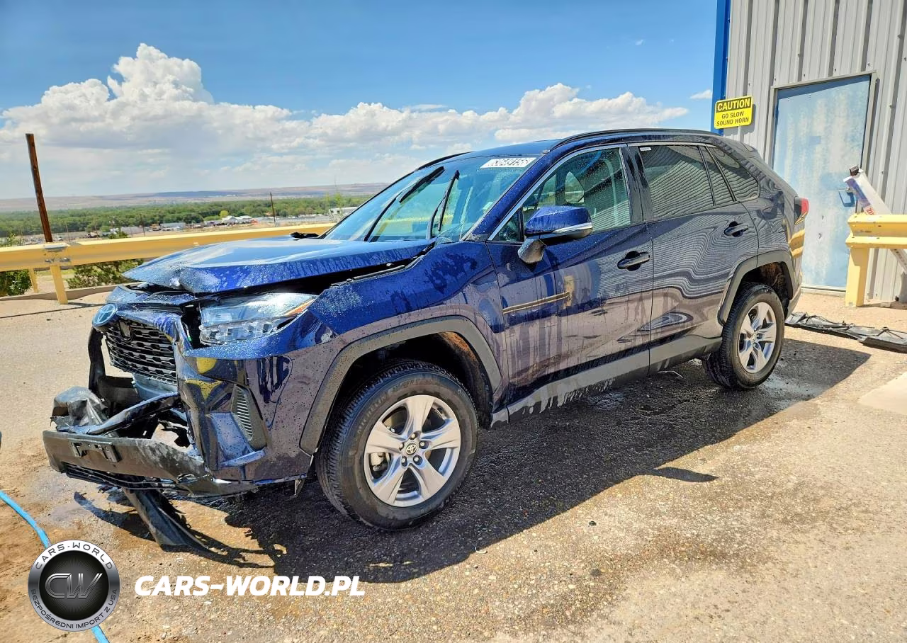 2025 Toyota Rav4 Xle – zdjęcie 1 z 12