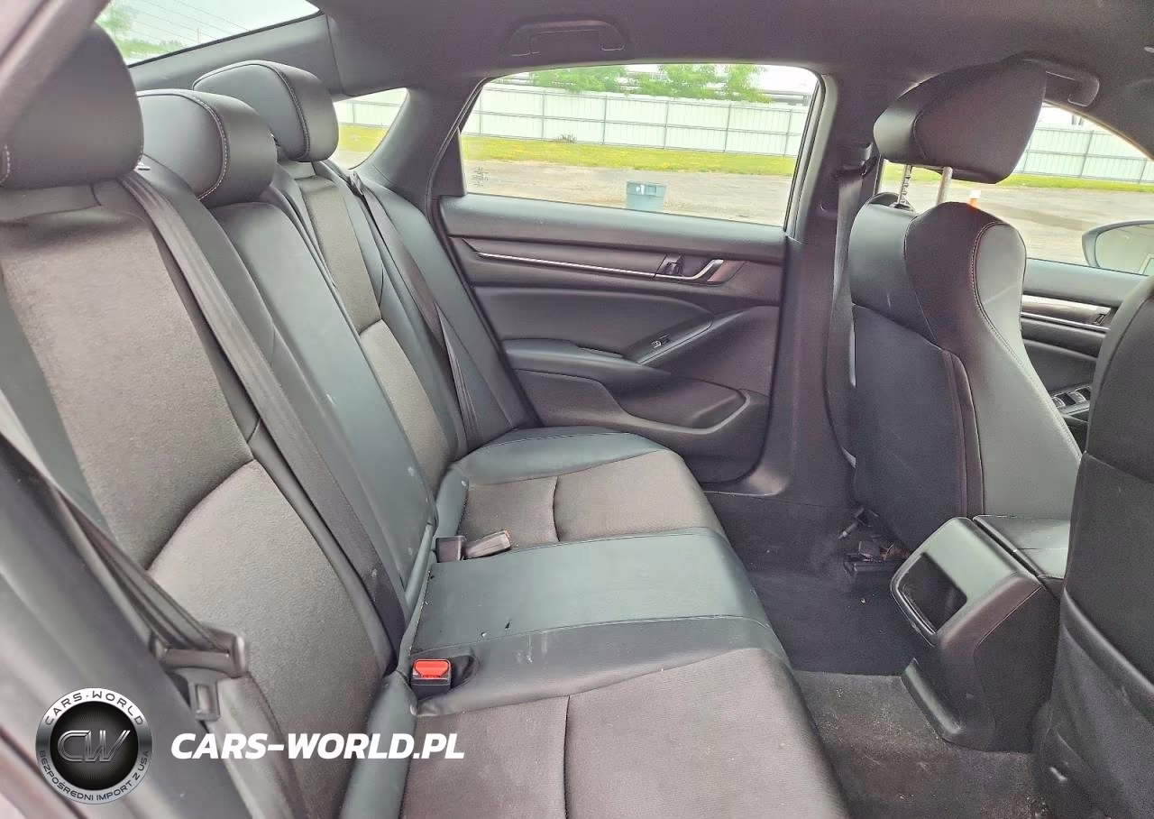2018 Honda Accord Sport VIN:1HGCV1F36JA142887 - 10