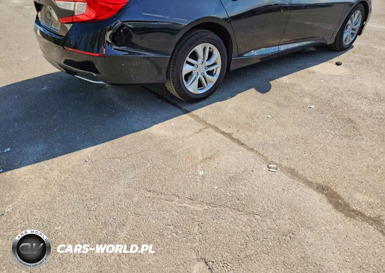 2018 Honda Accord Lx VIN:1HGCV1F1XJA176488 - 3