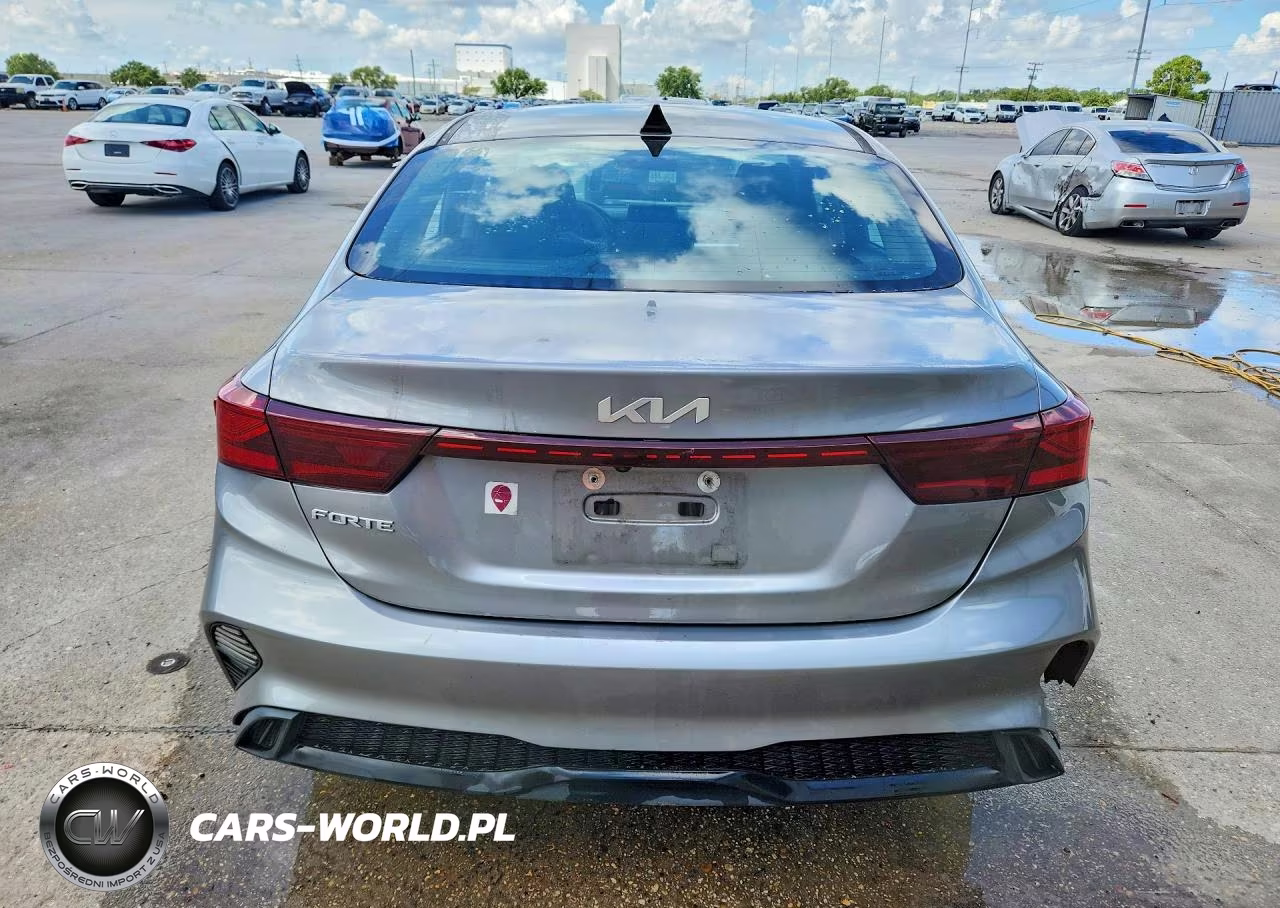 2023 Kia Forte Lxs VIN:3KPF24AD9PE653666 - 6