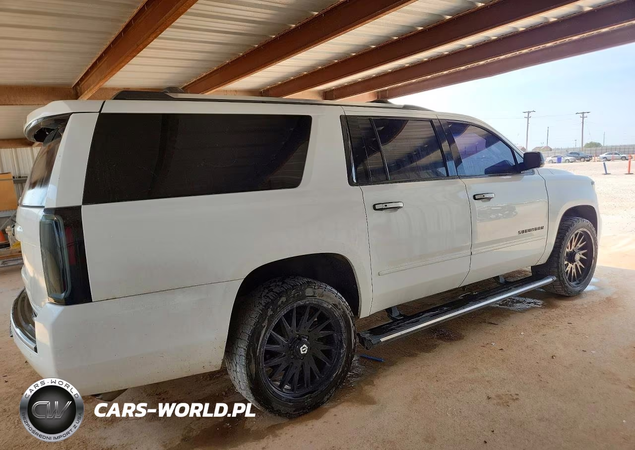 2019 Chevrolet Suburban K1500 Premier VIN:1GNSKJKJ5KR338790 - 3