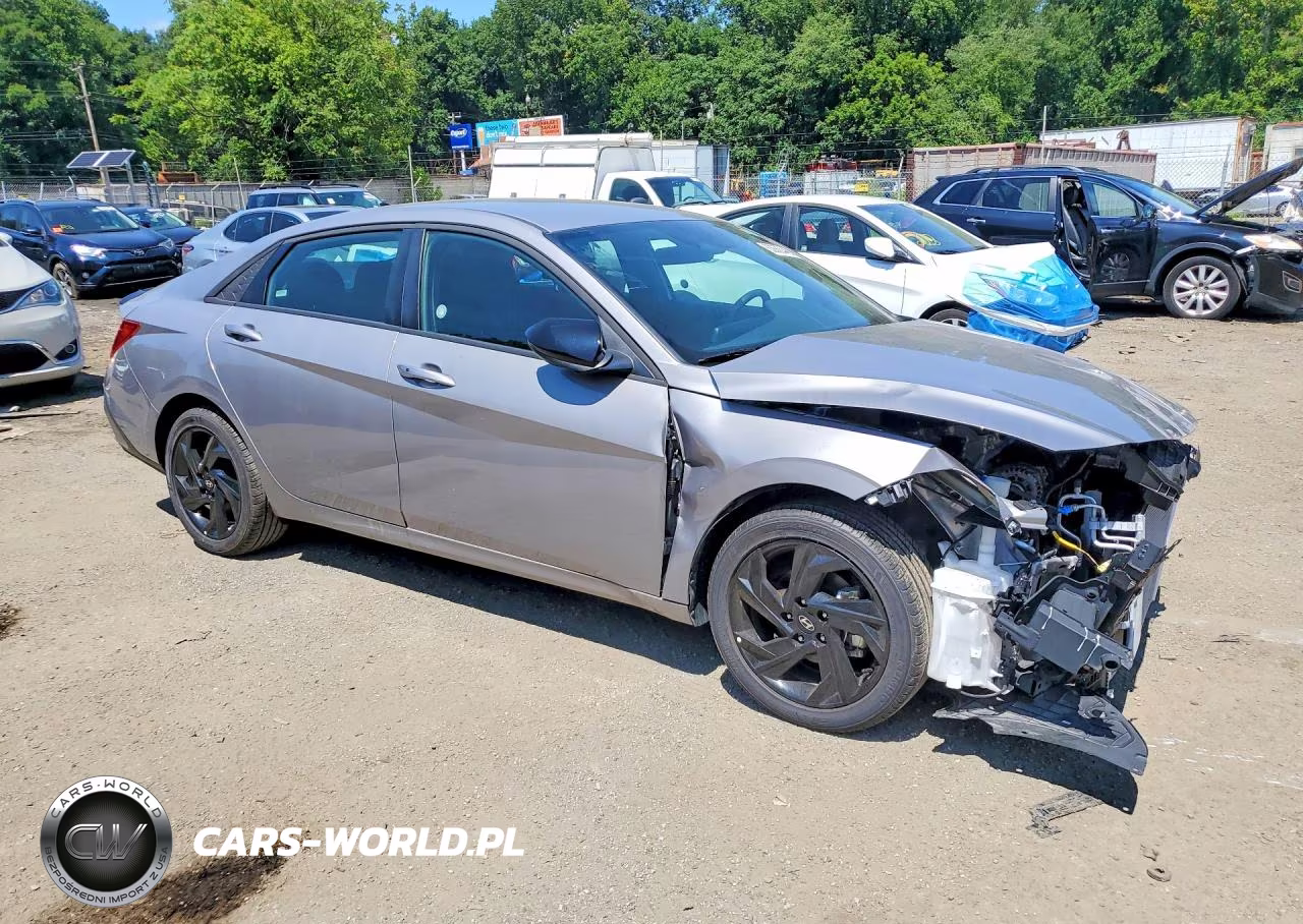 2026 Hyundai Elantra Sel Sport VIN:KMHLM4DG0TU154703 - 4