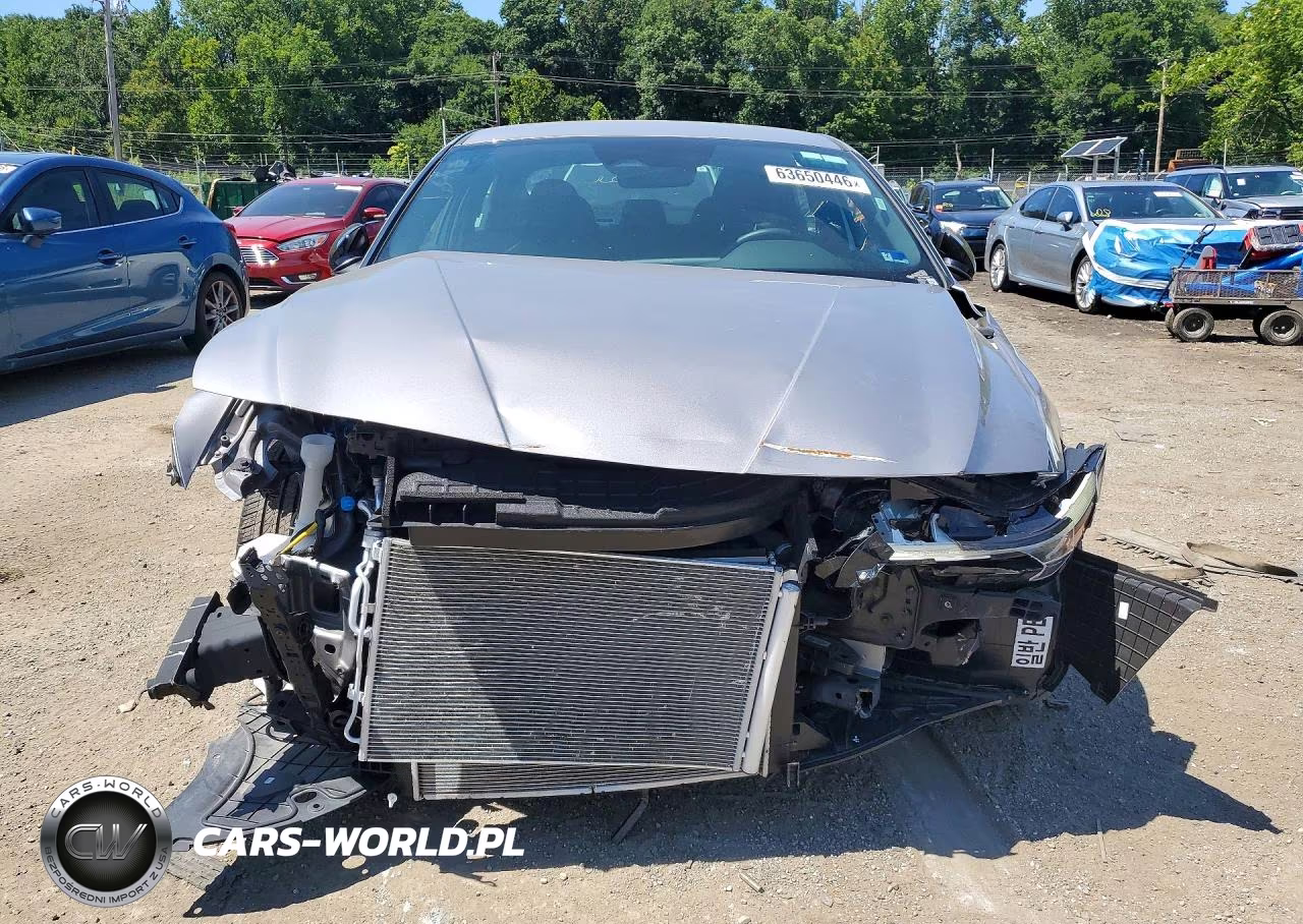 2026 Hyundai Elantra Sel Sport VIN:KMHLM4DG0TU154703 - 5