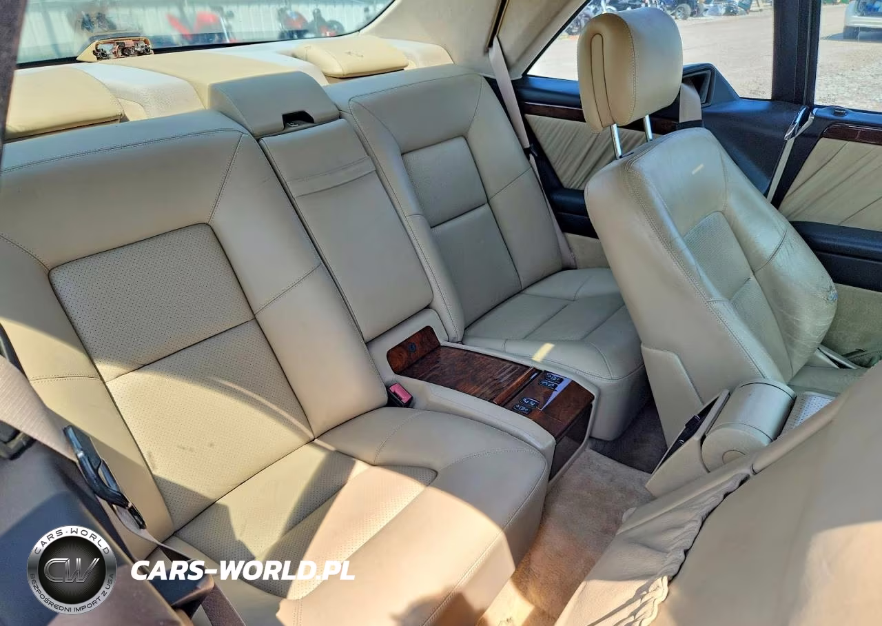 1994 Mercedes-Benz S 500 VIN:WDBGA70E7RA157918 - 10