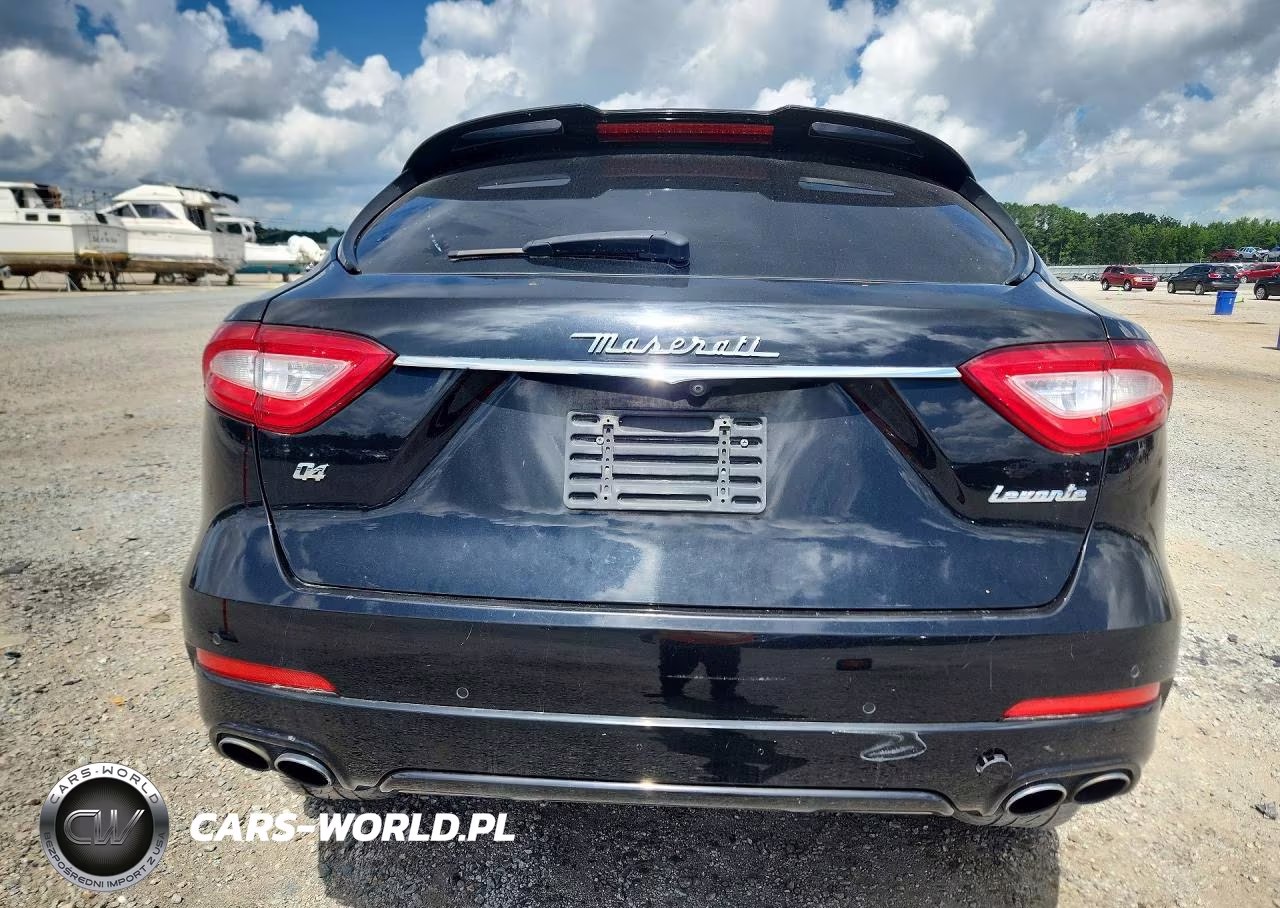 2017 Maserati Levante Sport VIN:ZN661XUS8HX262717 - 6