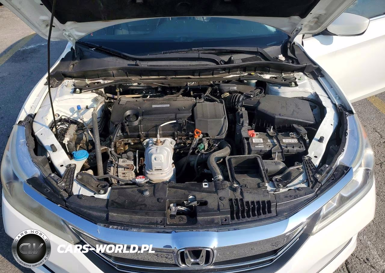 2017 Honda Accord Sport Special Edition VIN:1HGCR2F10HA053030 - 11