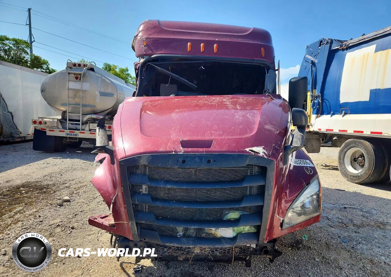 2022 Freightliner Cascadia 126 Semi Truck VIN:1FUJHHDV8NLNA8308 - 5