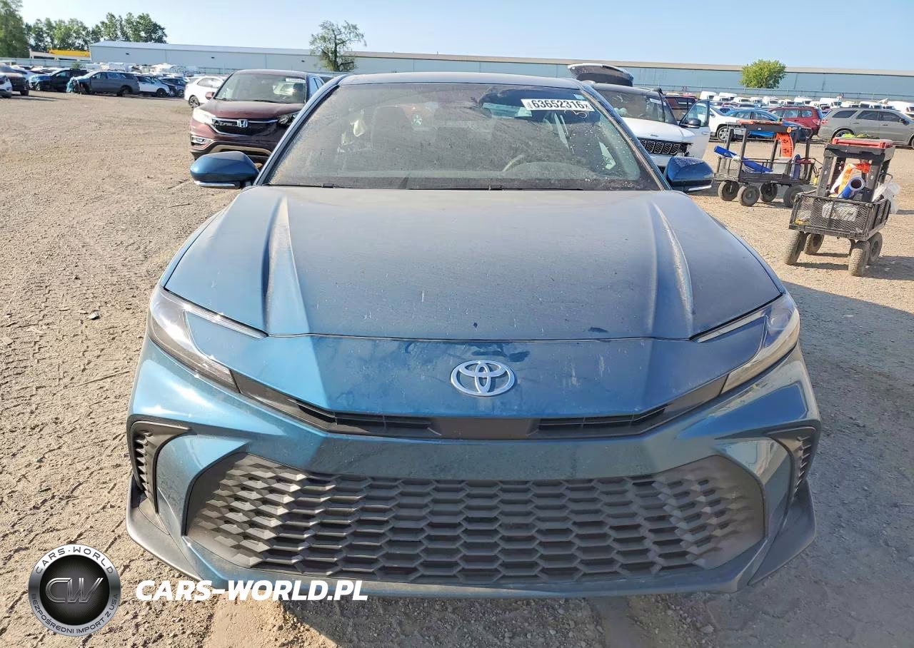 2026 Toyota Camry Se VIN:4T1DBADK3TU561881 - 5