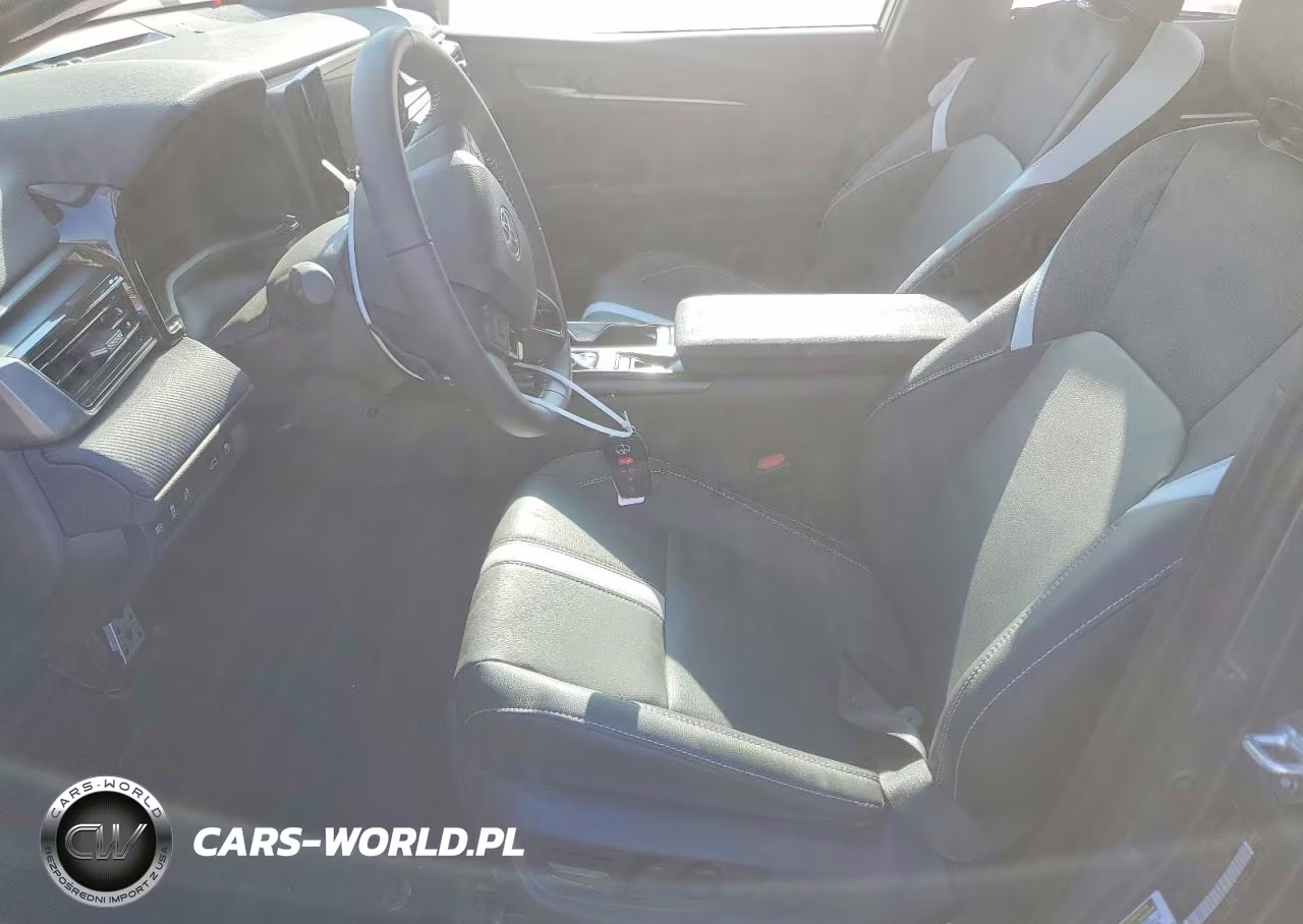 2026 Toyota Camry Se VIN:4T1DBADK3TU561881 - 7