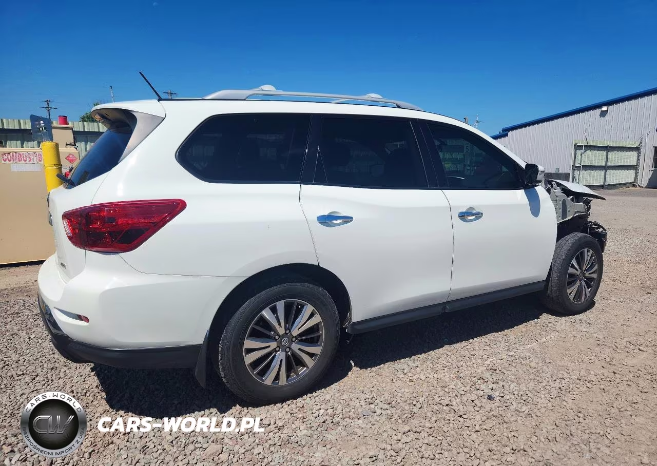 2018 Nissan Pathfinder S VIN:5N1DR2MM8JC668351 - 3