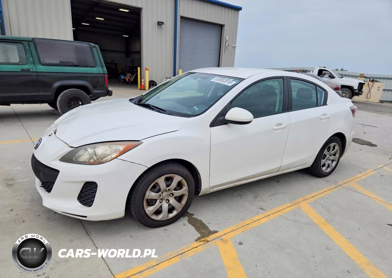 2013 Mazda 3 I