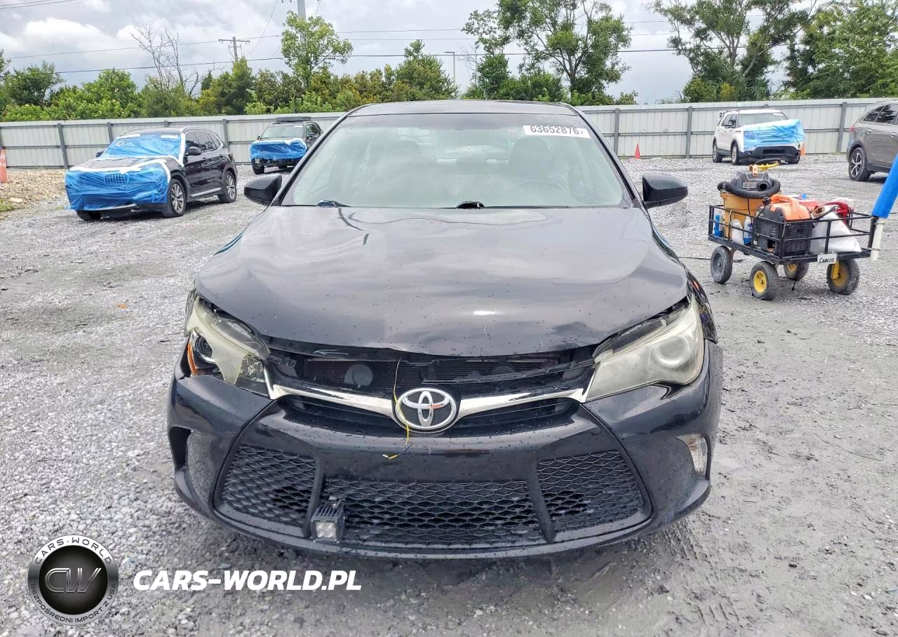2015 Toyota Camry Se VIN:4T1BF1FK6FU021826 - 5