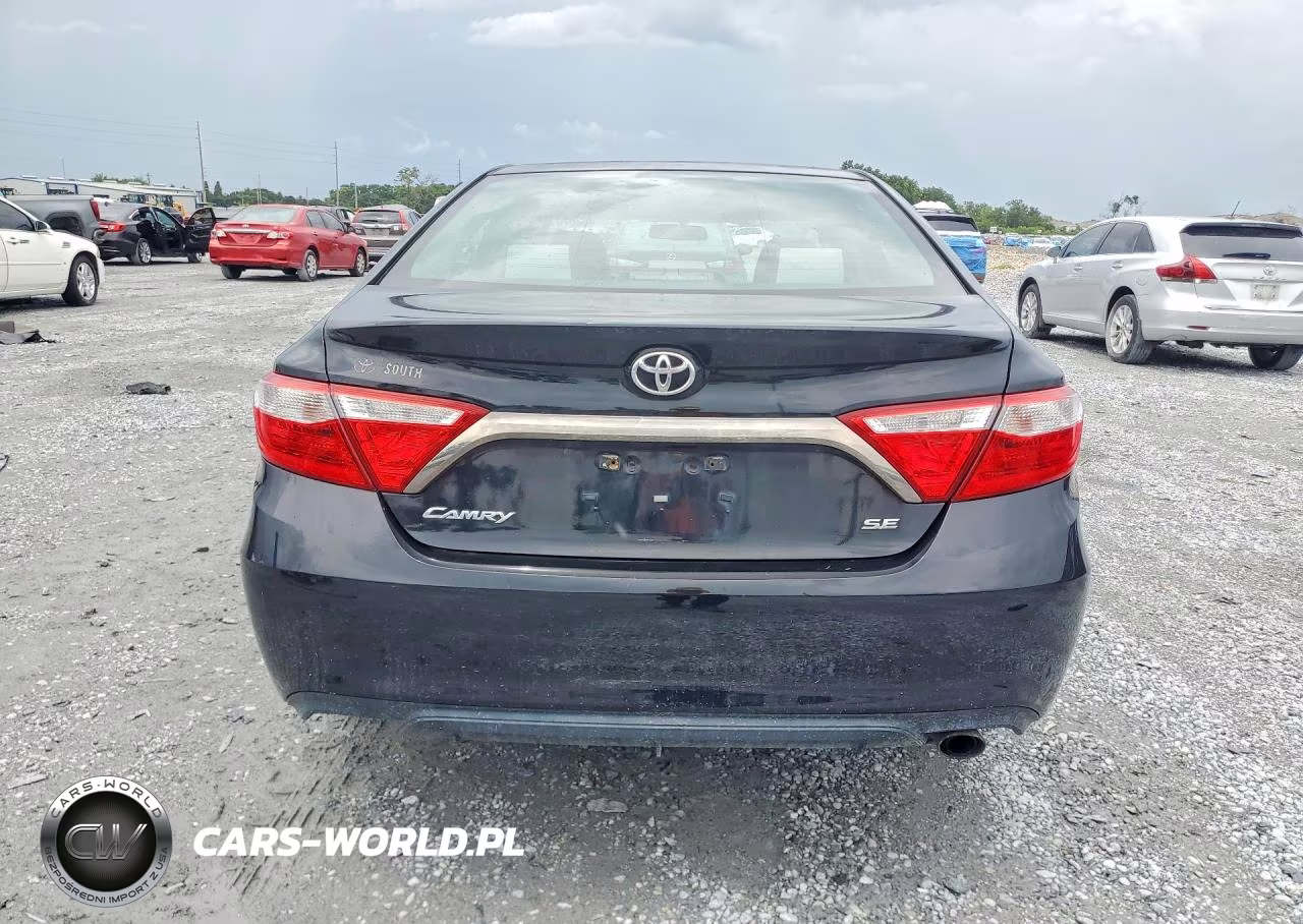 2015 Toyota Camry Se VIN:4T1BF1FK6FU021826 - 6