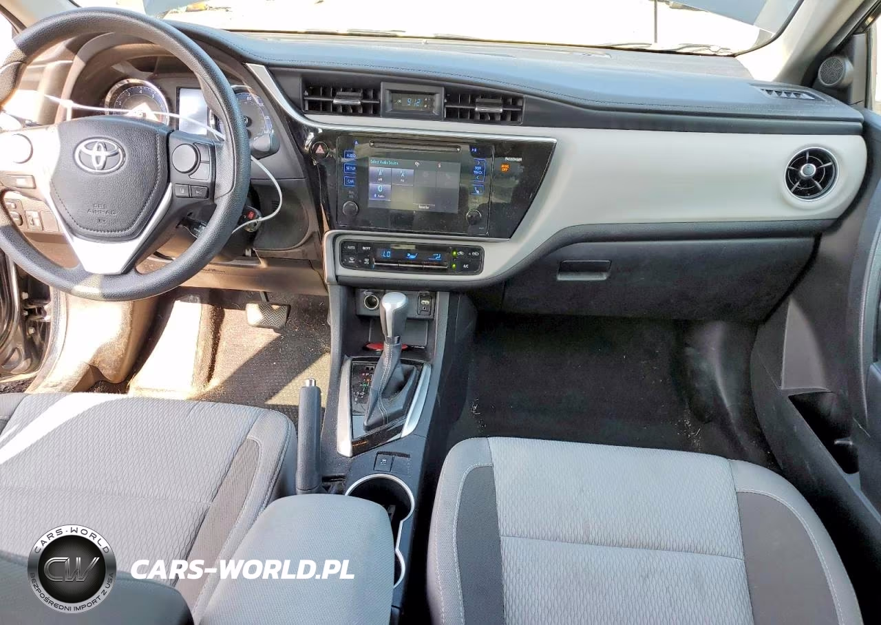 2017 Toyota Corolla Le VIN:2T1BURHE3HC836355 - 8