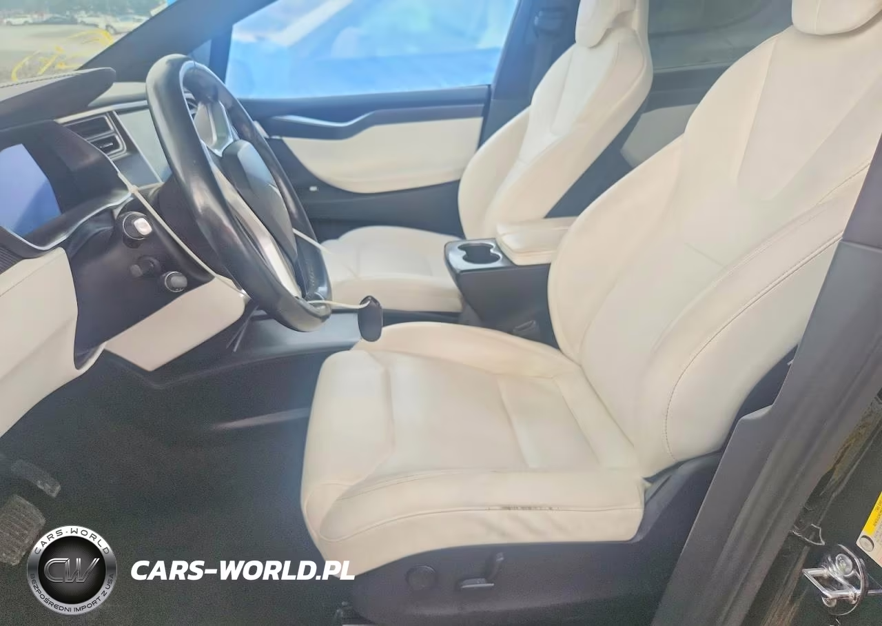 2017 Tesla Model X VIN:5YJXCBE23HF076644 - 7