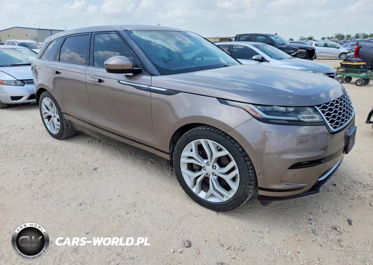 2018 Land Rover Range Rover Velar Se VIN:SALYC2RV8JA702723 - 4