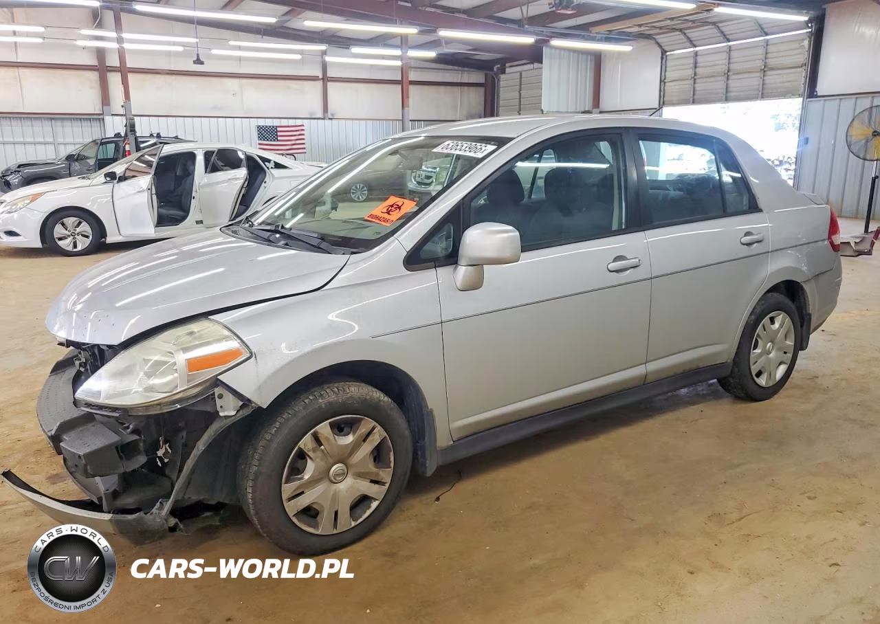 2010 Nissan Versa 1.8 S
