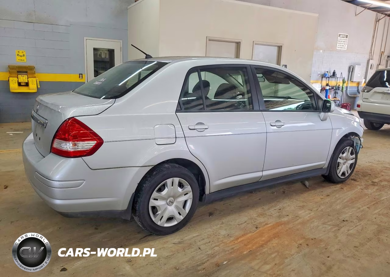2010 Nissan Versa 1.8 S VIN:3N1BC1AP6AL379045 - 3