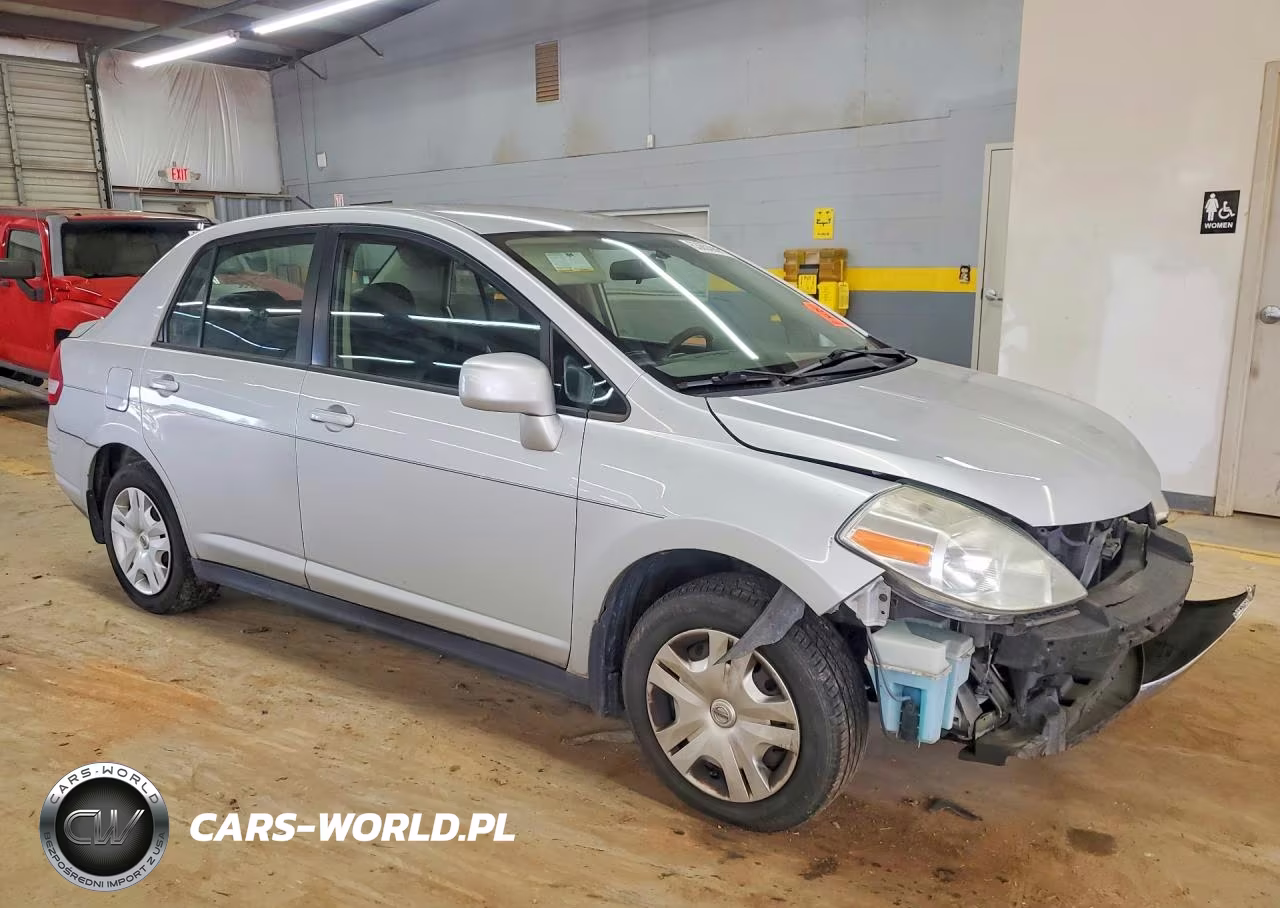 2010 Nissan Versa 1.8 S VIN:3N1BC1AP6AL379045 - 4