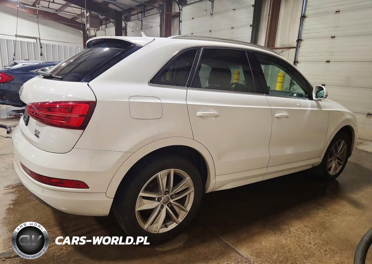 2016 Audi Q3 Premium Plus VIN:WA1EFCFS9GR019483 - 3
