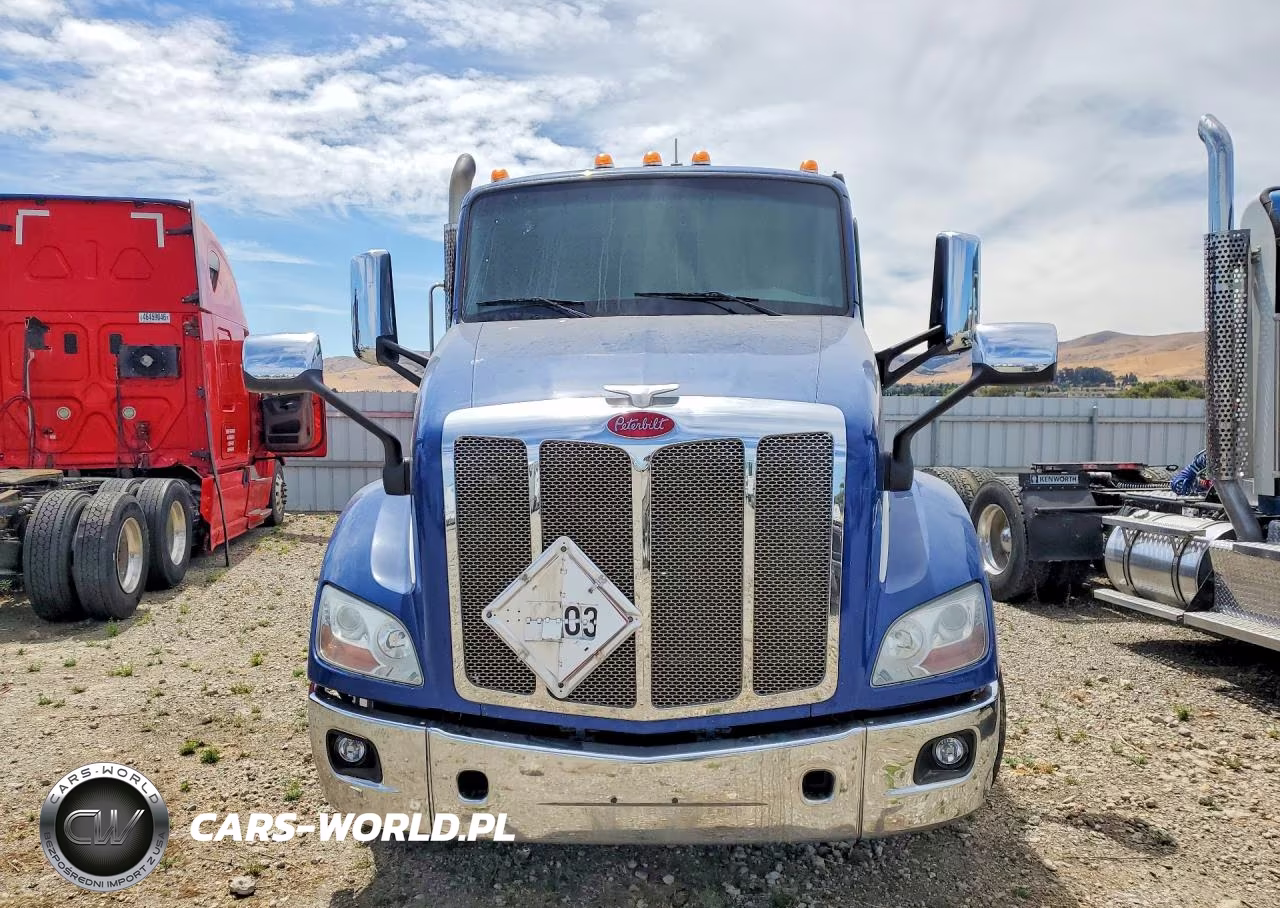 2018 Peterbilt 579 - Semi Truck VIN:1NPBLP9X7JD368932 - 5