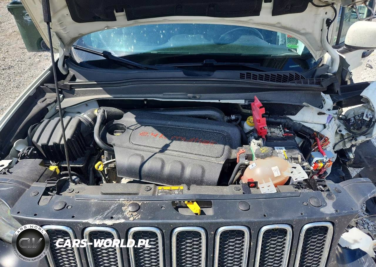 2018 Jeep Renegade Latitude VIN:ZACCJBBB4JPJ62405 - 11