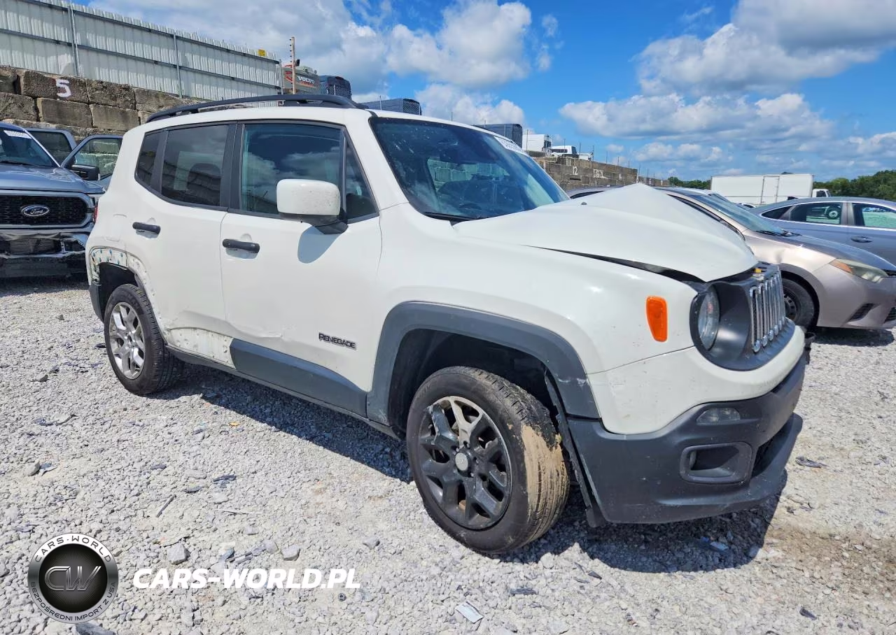 2018 Jeep Renegade Latitude VIN:ZACCJBBB4JPJ62405 - 4