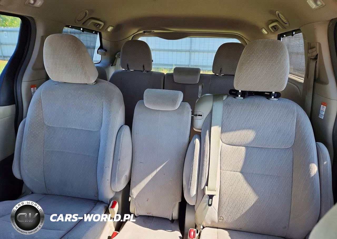 2016 Toyota Sienna Le VIN:5TDKK3DC5GS699979 - 10