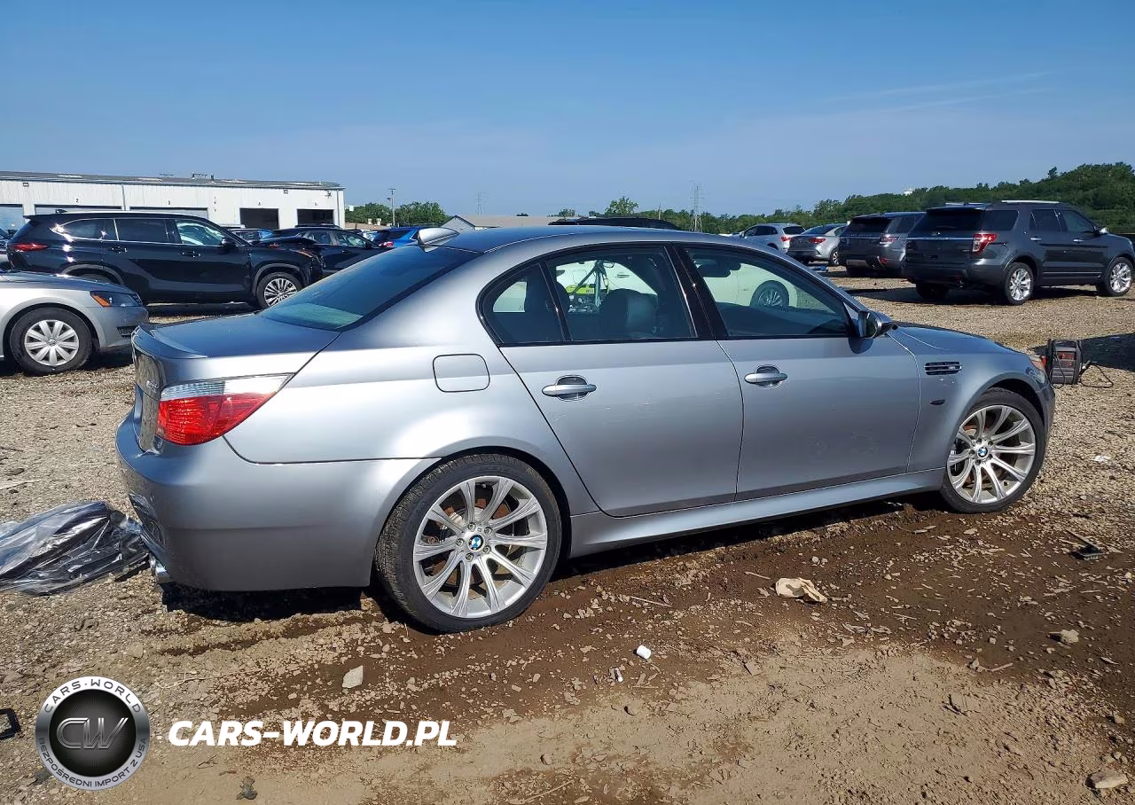 2006 BMW M5 VIN:WBSNB93596B583301 - 3