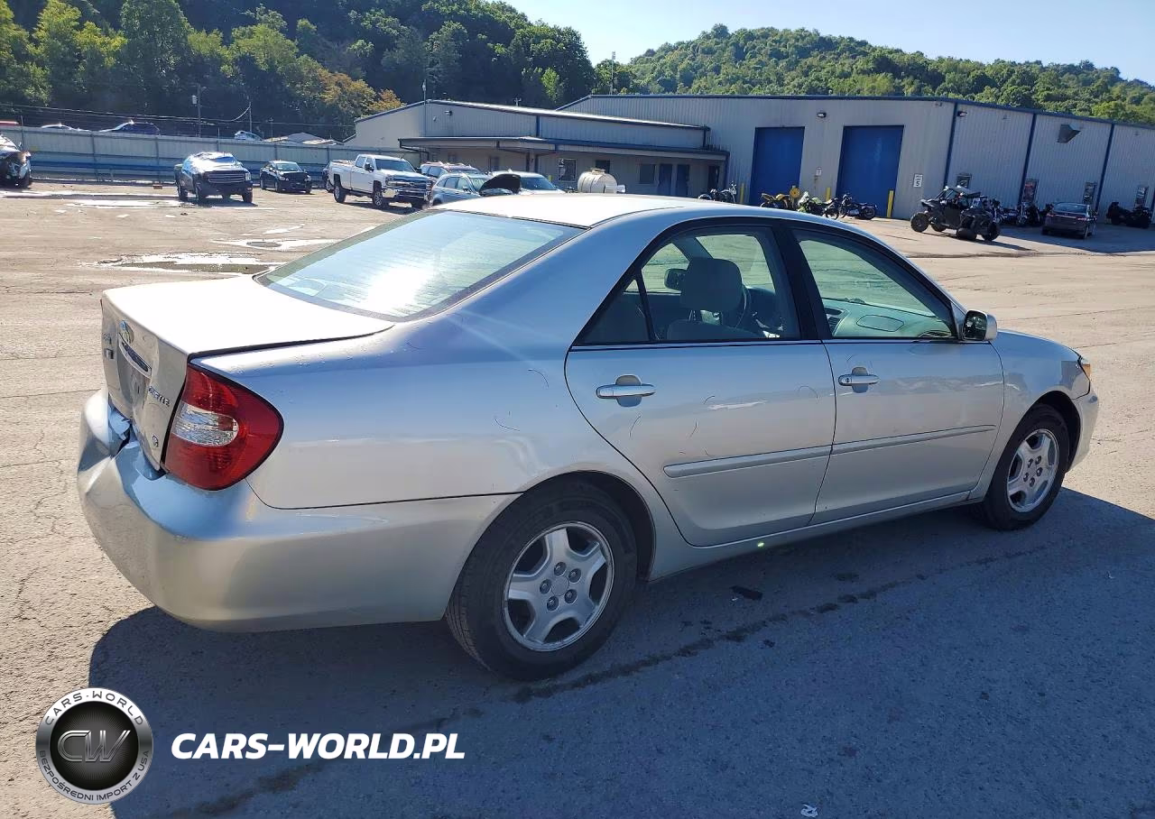 2003 Toyota Camry Le V6 VIN:4T1BF32K13U566359 - 3