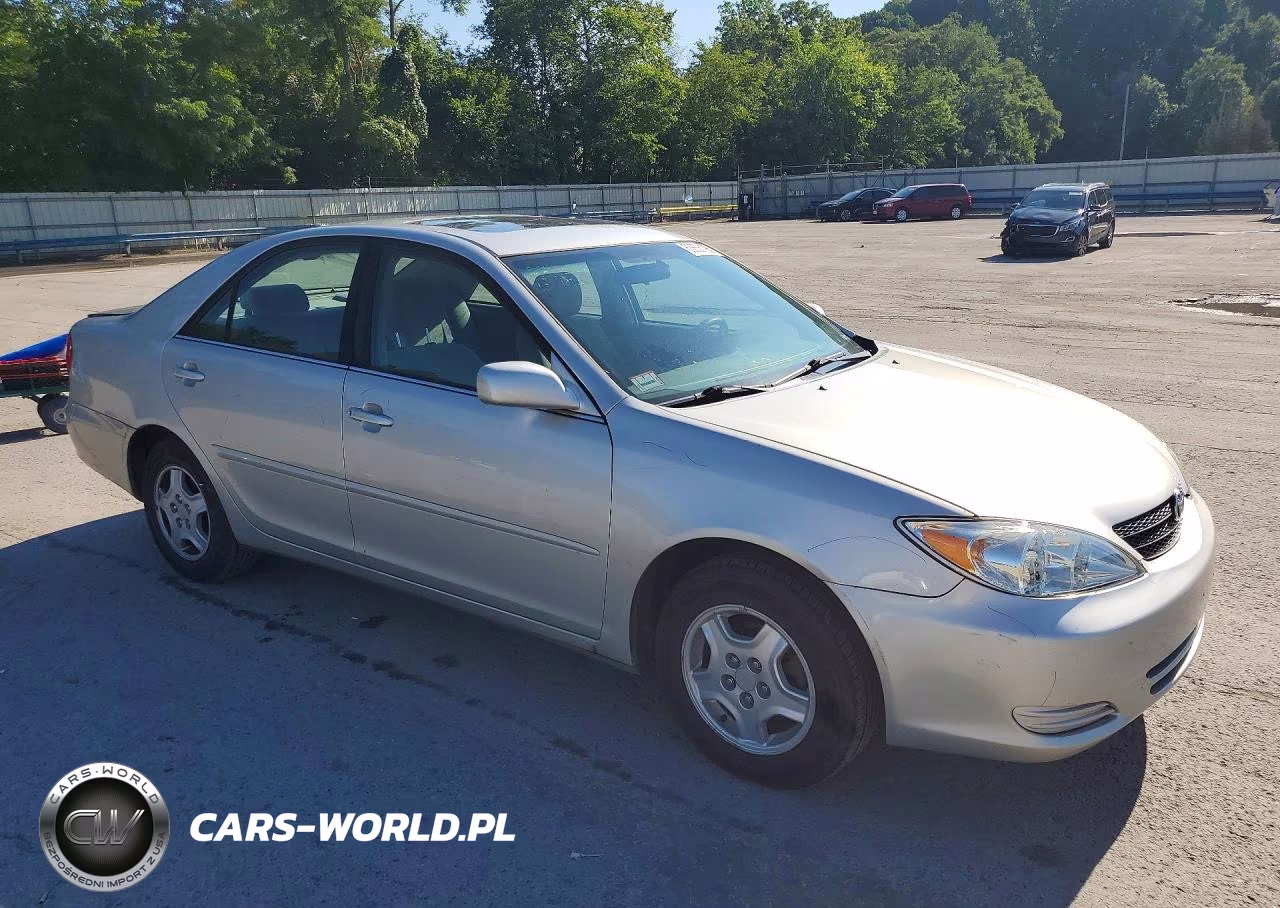 2003 Toyota Camry Le V6 VIN:4T1BF32K13U566359 - 4