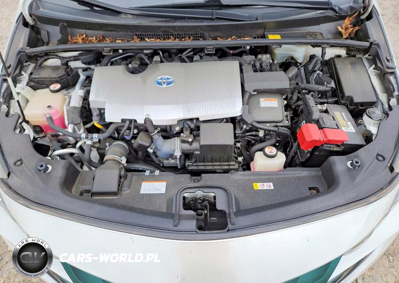 2018 Toyota Prius Prime Plus VIN:JTDKARFPXJ3079353 - 11