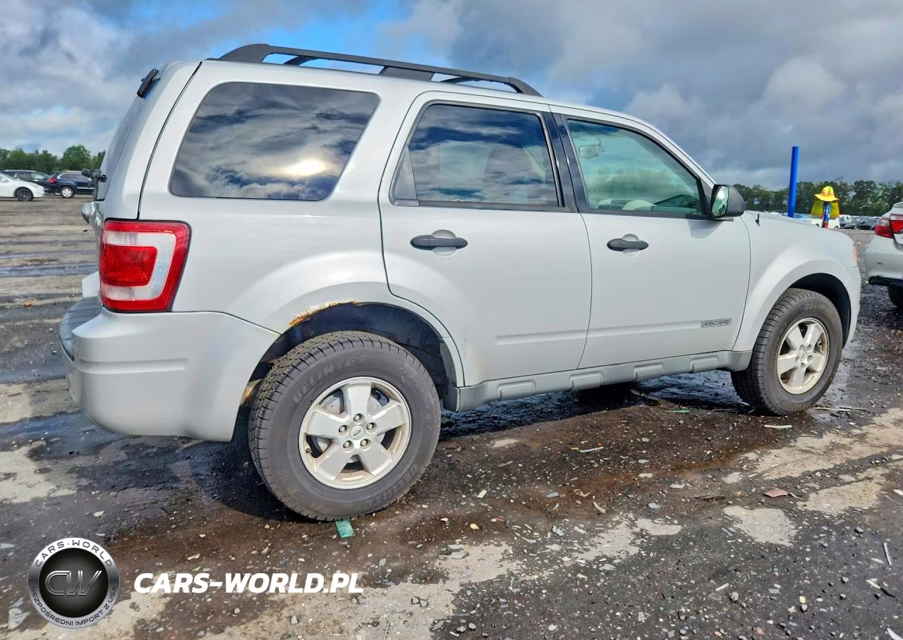 2008 Ford Escape Xlt VIN:1FMCU03Z18KB92116 - 3