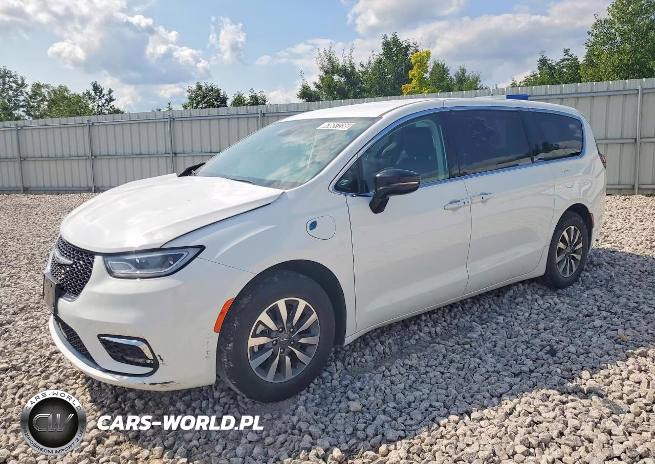 2024 Chrysler Pacifica Hybrid Select VIN:2C4RC1S76RR108902 - 1