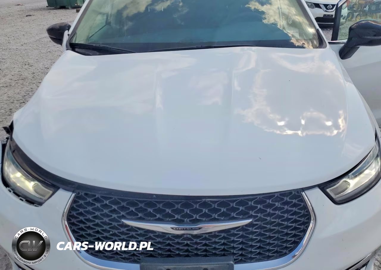 2024 Chrysler Pacifica Hybrid Select VIN:2C4RC1S76RR108902 - 12