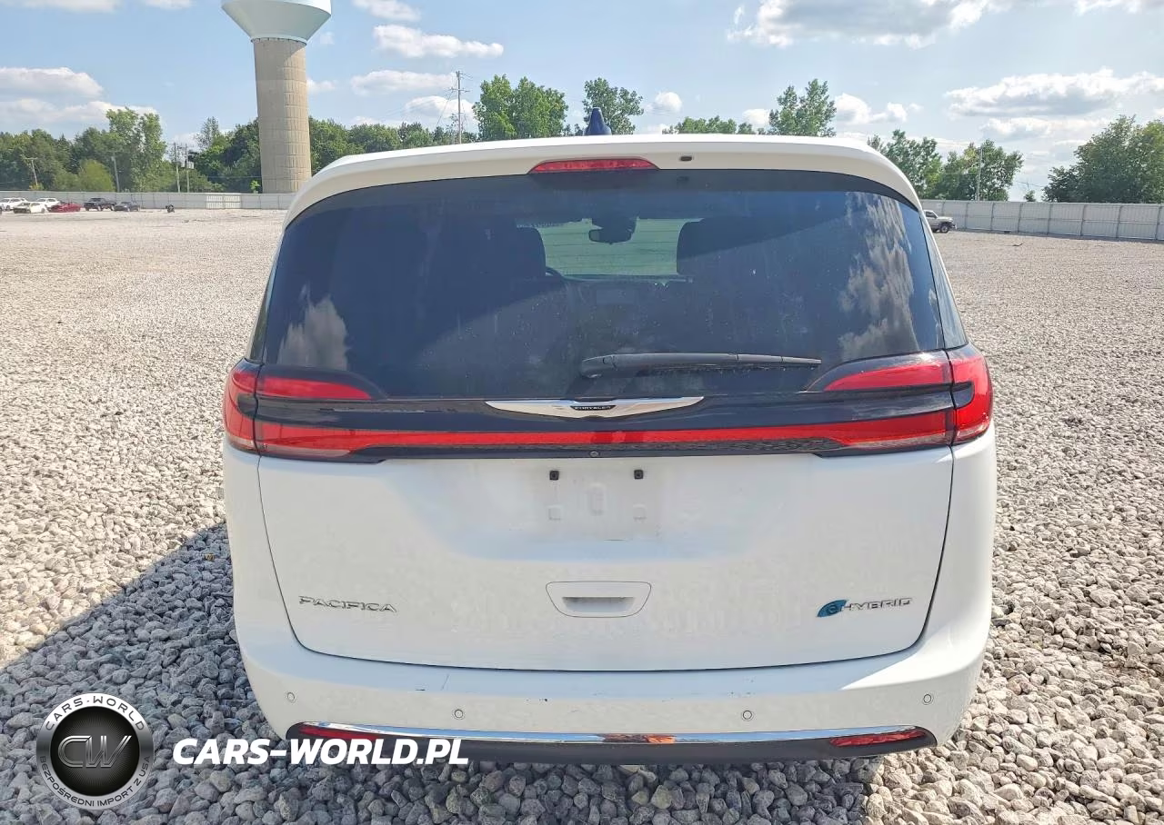 2024 Chrysler Pacifica Hybrid Select VIN:2C4RC1S76RR108902 - 6
