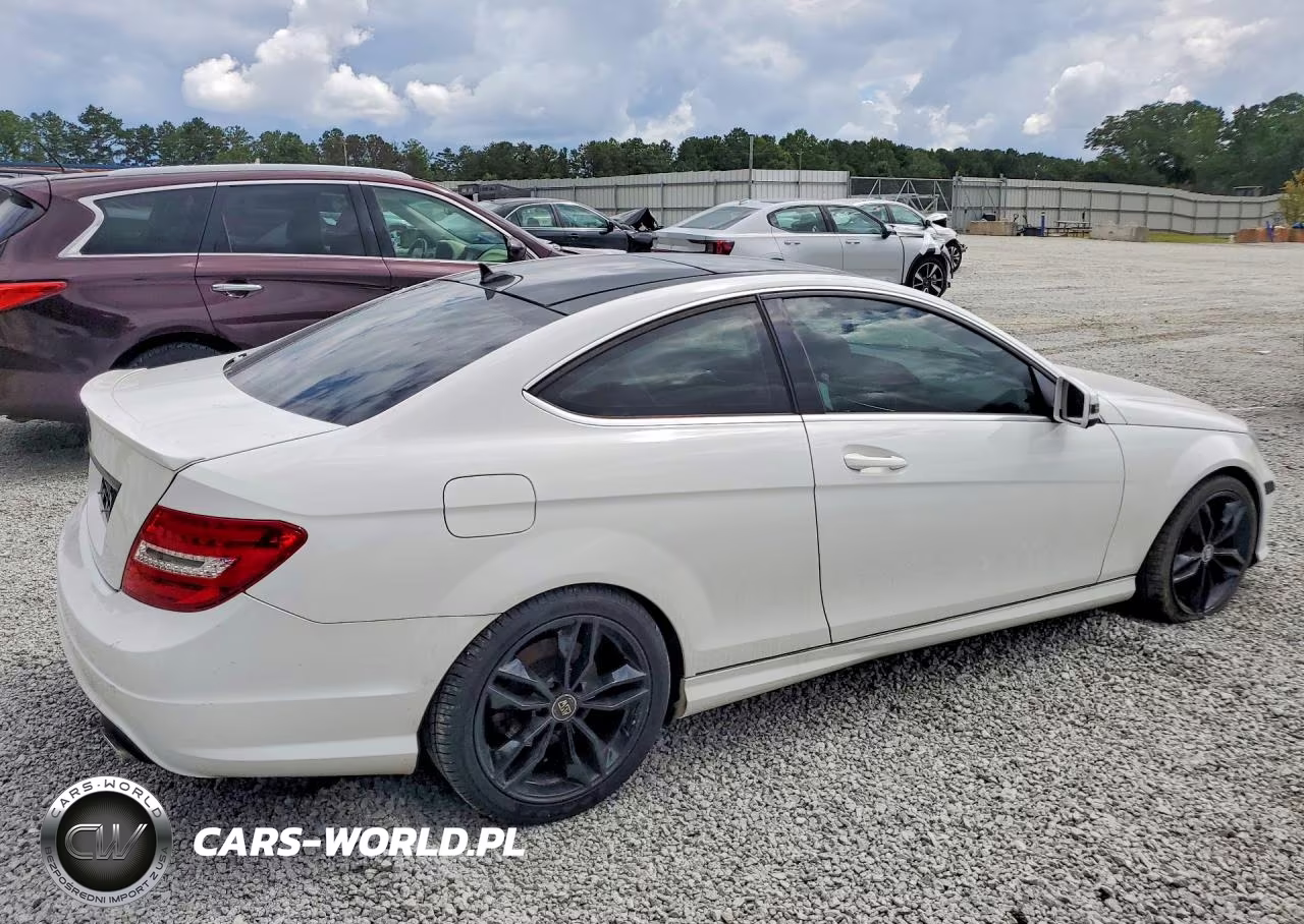 2014 Mercedes-Benz C 350 4Matic VIN:WDDGJ8JB6EG280439 - 3