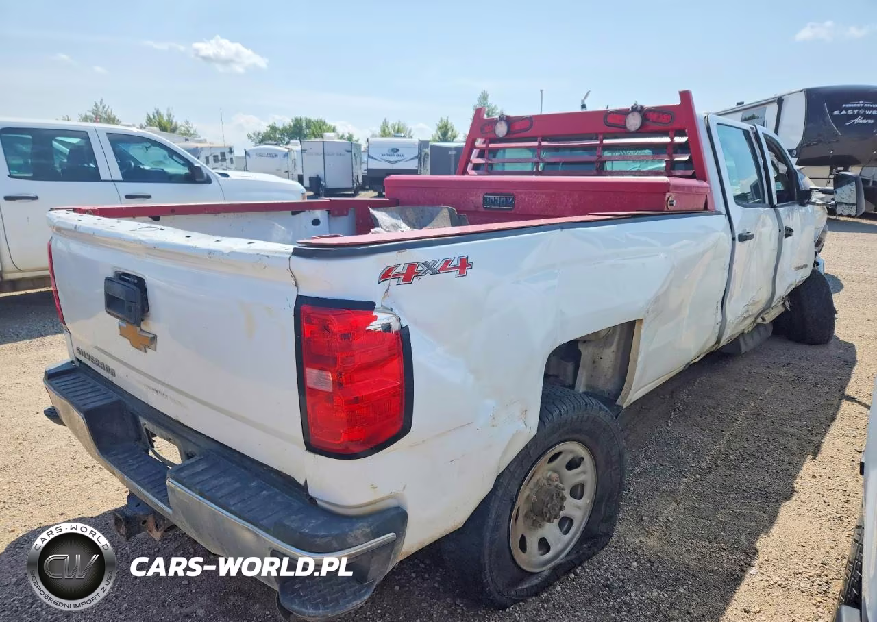 2017 Chevrolet Silverado K3500 VIN:1GC4KYEY0HF232101 - 3