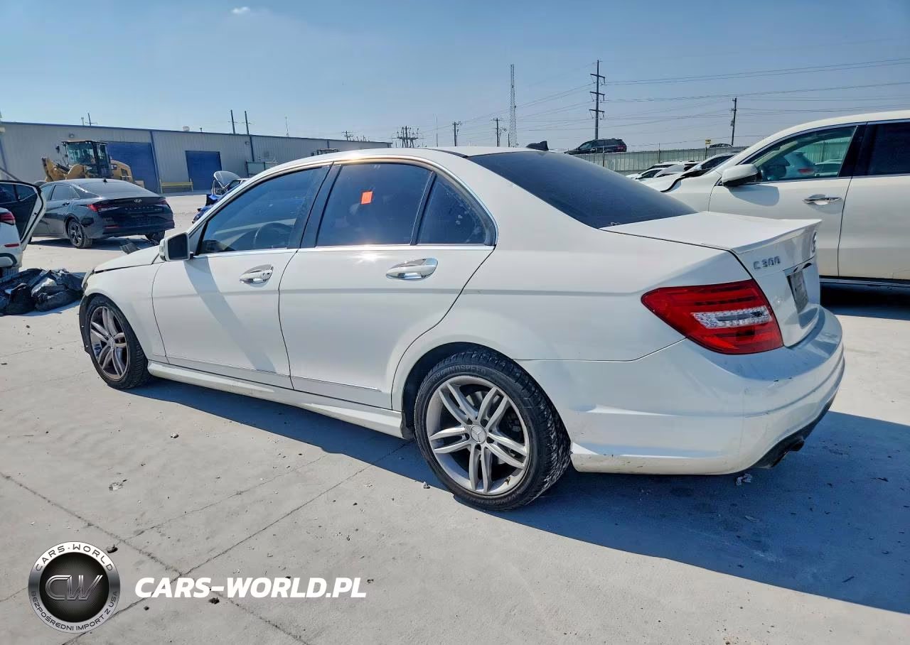 2014 Mercedes-Benz C 300 4Matic VIN:WDDGF8AB9EG181616 - 2