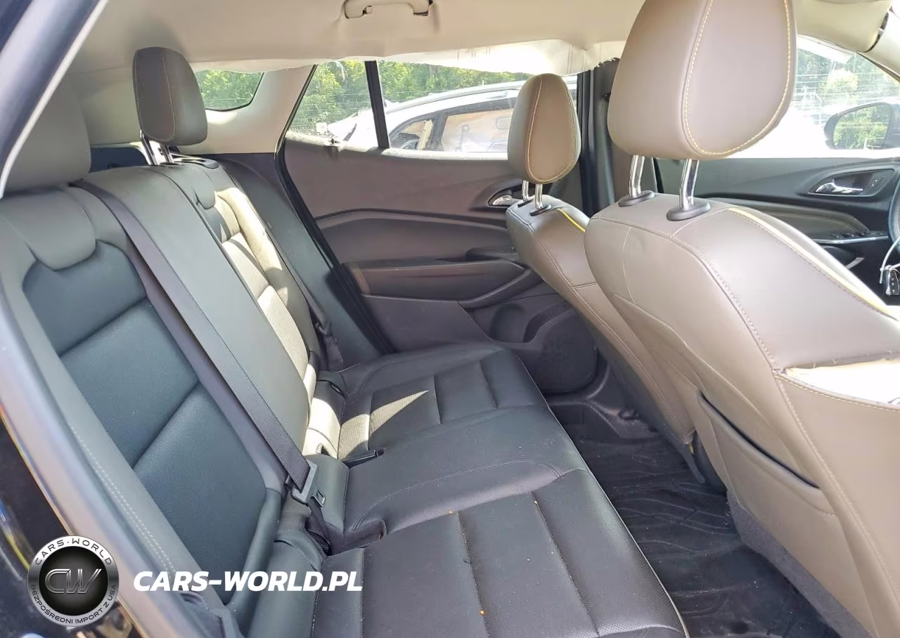 2025 Chevrolet Trax Activ VIN:KL77LKEPXSC207596 - 11