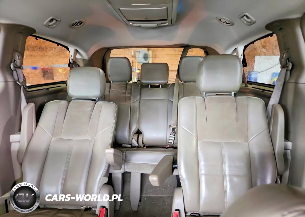 2011 Chrysler Town & Country Limited VIN:2A4RR6DG0BR783637 - 10