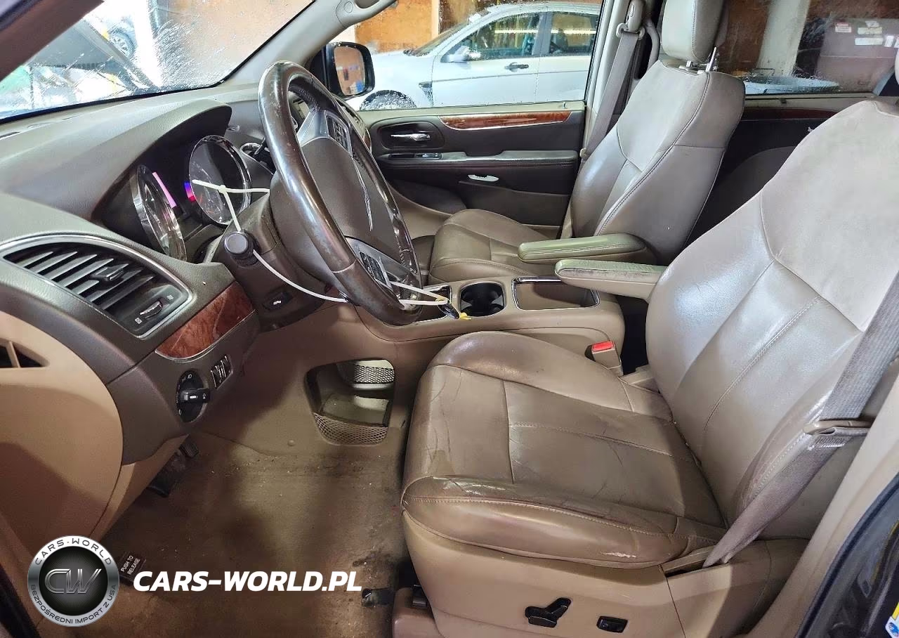 2011 Chrysler Town & Country Limited VIN:2A4RR6DG0BR783637 - 7