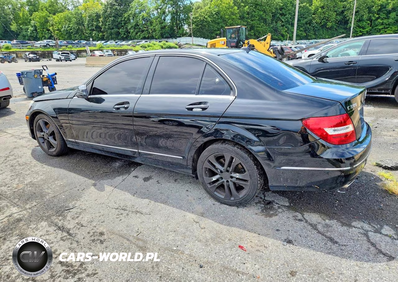 2013 Mercedes-Benz C 300 4Matic VIN:WDDGF8AB4DR264132 - 2