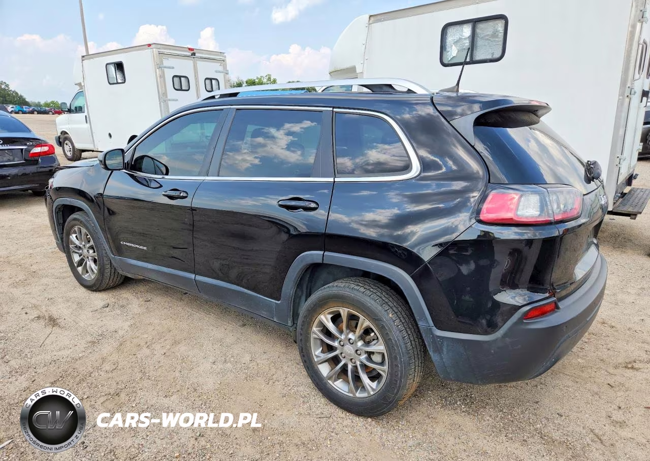 2019 Jeep Cherokee Latitude Plus VIN:1C4PJLLB5KD428121 - 2