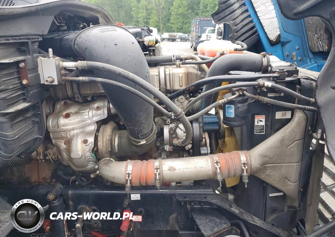 2018 Freightliner Cascadia 125 VIN:3AKJGLDR6JSHZ7168 - 11