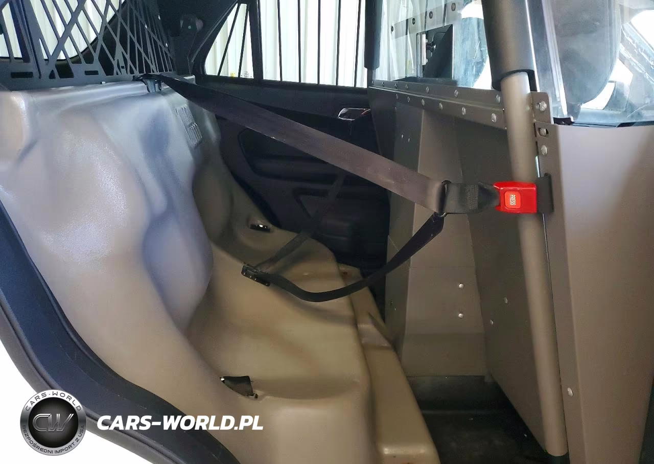 2019 Ford Explorer Police Interceptor VIN:1FM5K8AR2KGB15345 - 11