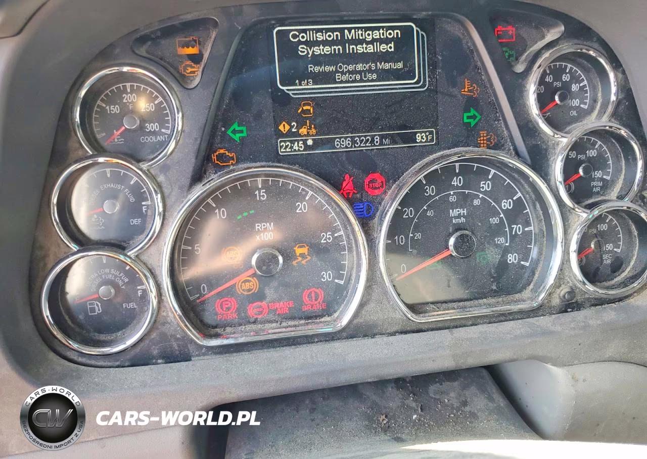 2017 Peterbilt 579 Semi Truck VIN:1XPBDP9XXHD359736 - 9
