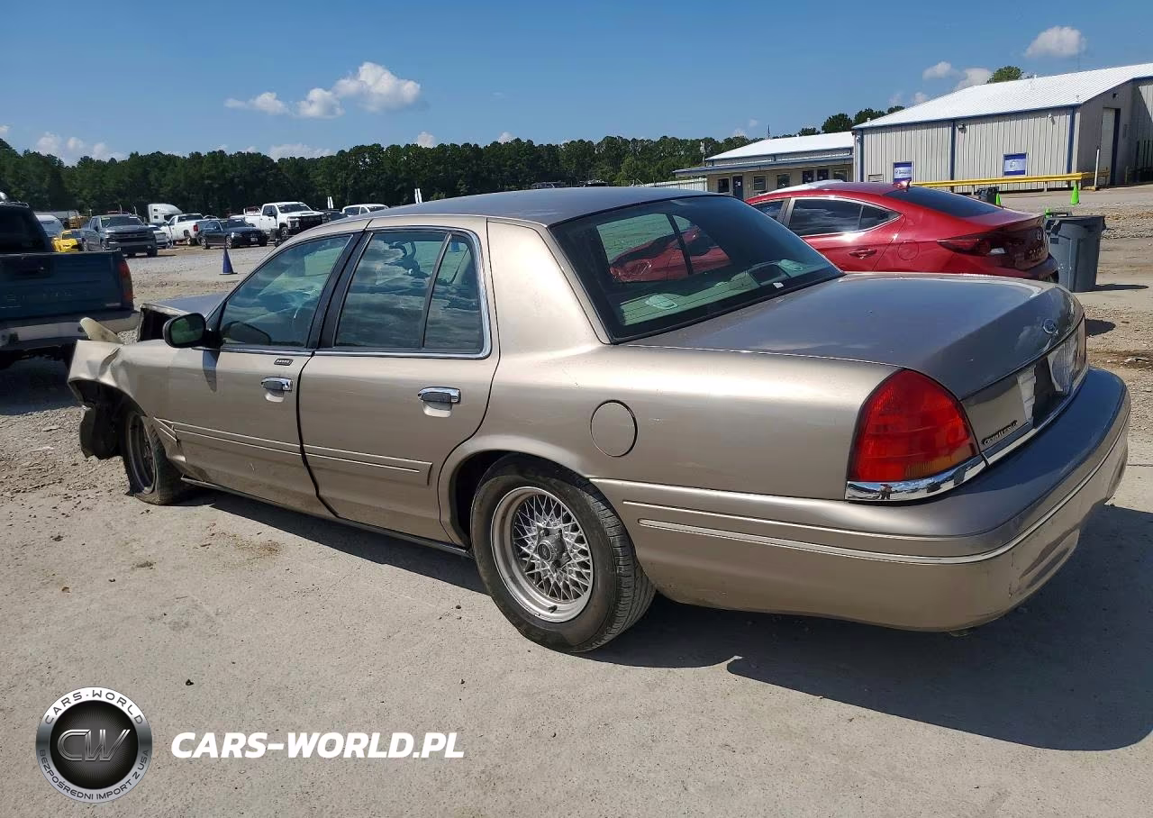 2001 Ford Crown Victoria Lx VIN:2FAFP74W61X106474 - 2